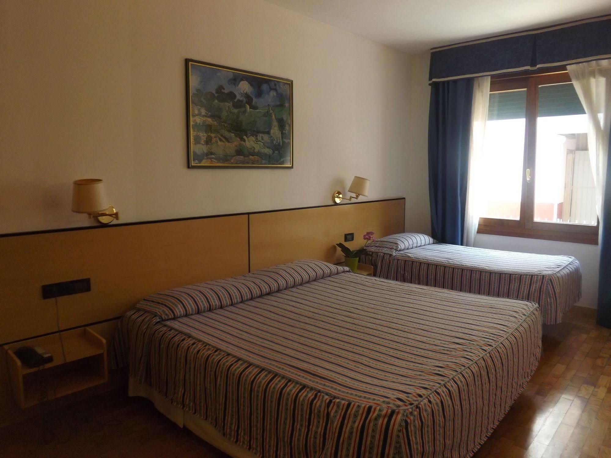 Hotel Damodoro Pordenone Exterior photo